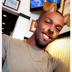 Meet your Posher, Jamari